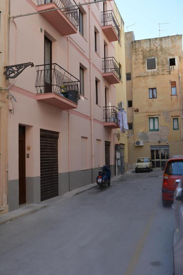טרפאני Al Civico 1 Apartments מראה חיצוני תמונה